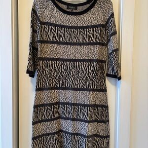 Elegant Print Dress - Black and Gray
